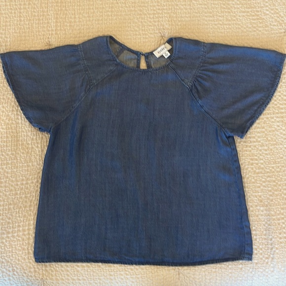 NWOT Evereve Alice Chambray Flutter Top - Picture 4 of 6